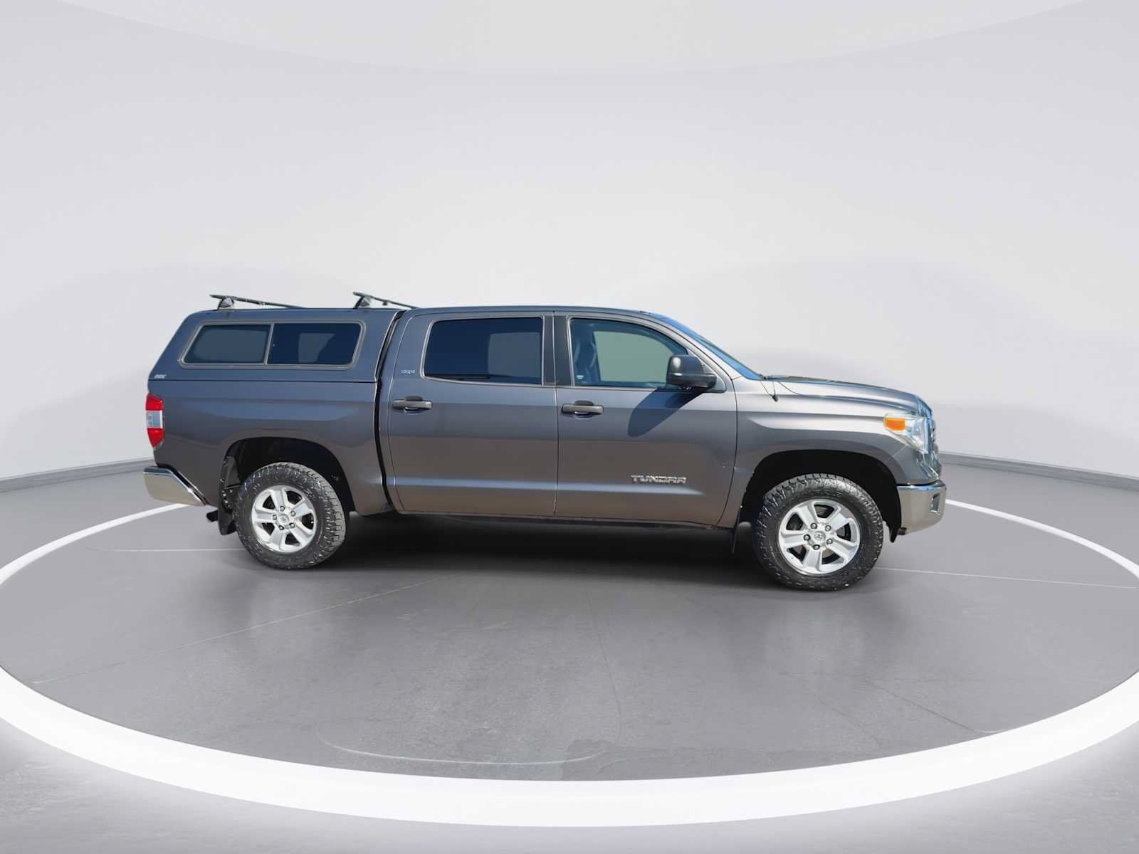 Used 2015 Toyota Tundra SR5 w/ SR5 Upgrade Package AWD/4WD image 9