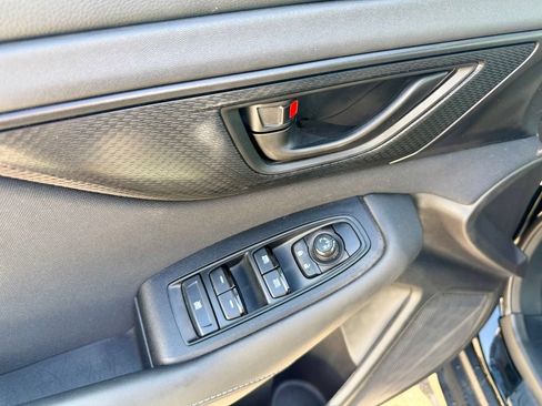 Used 2025 Subaru Outback AWD/4WD image 13