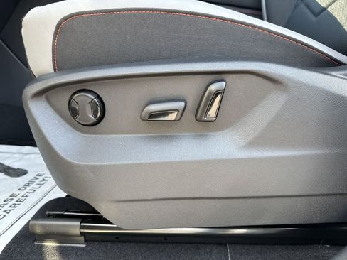 New 2026 Volkswagen Atlas Peak Edition AWD/4WD image 16