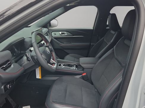 New 2026 Ford Explorer ST AWD/4WD image 9