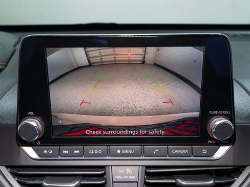 Used 2021 Nissan Altima 2.5 SR image 17