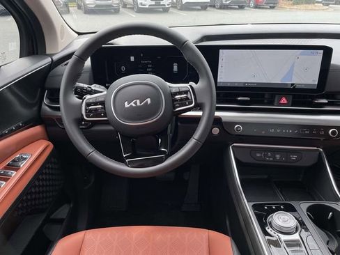 New 2026 Kia Carnival SX w/ SX Dark Edition Package image 23