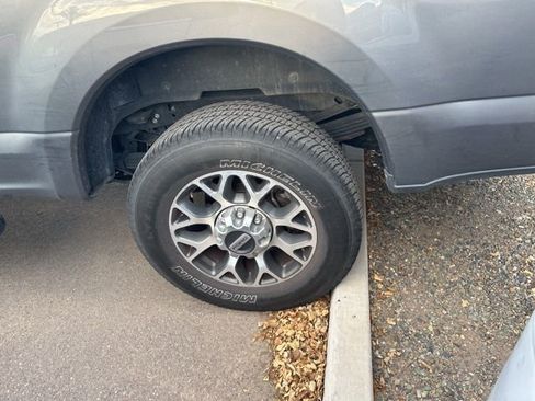 Used 2022 Ford F350 Lariat w/ Lariat Ultimate Package image 5