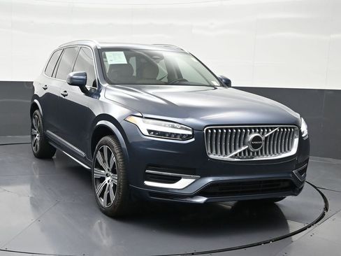 Certified 2025 Volvo XC90 T8 Core w/ Protection Package image 8