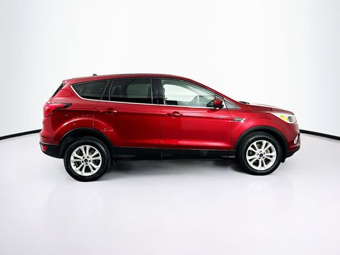 Used 2019 Ford Escape SE image 10