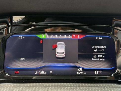 Used 2024 Volkswagen Golf R AWD/4WD image 26