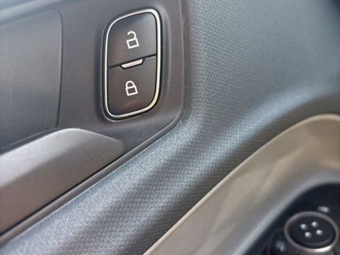 Used 2024 Ford Maverick Lariat image 16