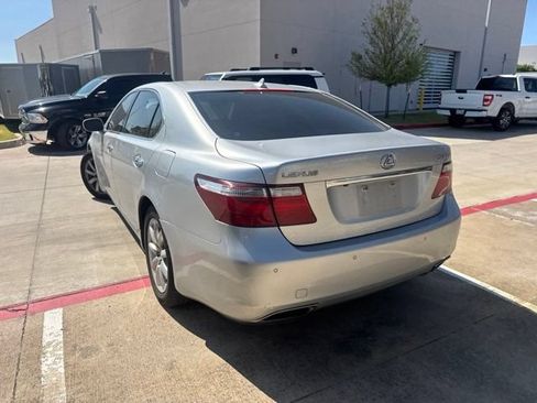 Used 2007 Lexus LS 460 L RWD image 4