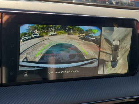 New 2026 Nissan Kicks SR image 32