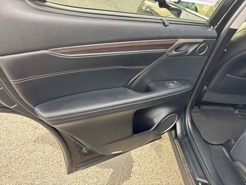 Used 2022 Lexus RX 450hL Luxury w/ Cold Area Package (CT) image 13