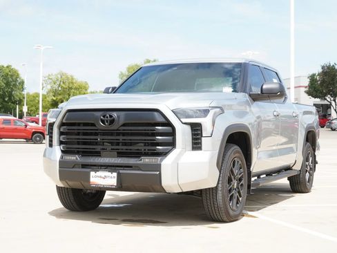 Used 2026 Toyota Tundra SR5 w/ SX Package AWD/4WD image 4