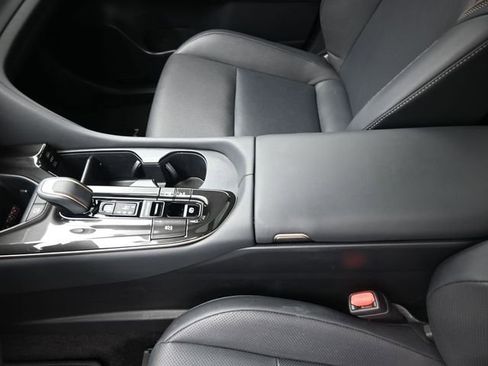 Certified 2025 Toyota Crown Signia w/ Advanced Technology Package image 4