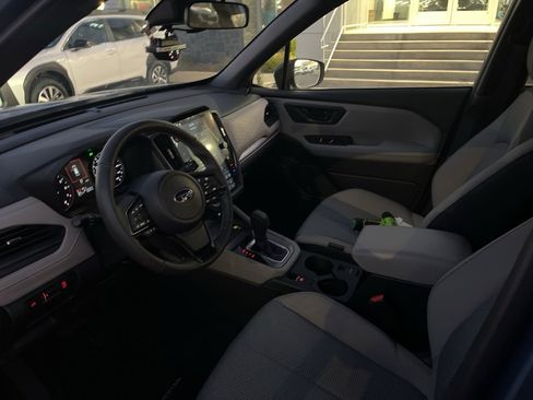 Used 2025 Subaru Forester Premium image 13