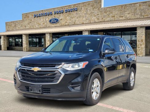 Used 2021 Chevrolet Traverse LS w/ LPO, Floor Liner Package FWD image 2
