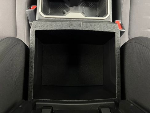 Used 2024 Toyota Tacoma TRD Off-Road AWD/4WD image 33