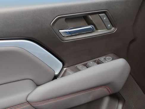 Certified 2024 Chevrolet Colorado Z71 w/ Advanced Trailering Package image 19