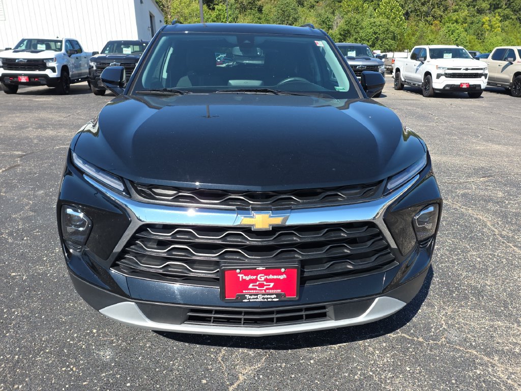 Used 2024 Chevrolet Blazer LT w/ Convenience Package FWD image 3