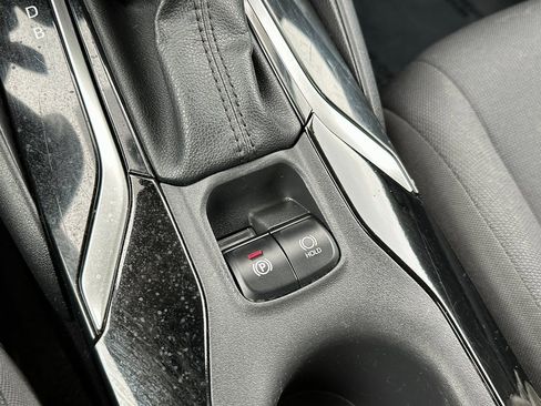 Used 2022 Toyota Corolla LE image 31