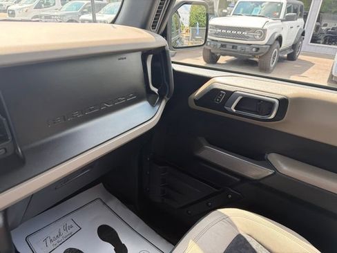 Used 2022 Ford Bronco Wildtrak AWD/4WD image 19