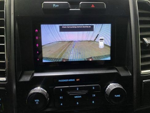 Used 2016 Ford F150 XLT w/ Equipment Group 302A Luxury image 19