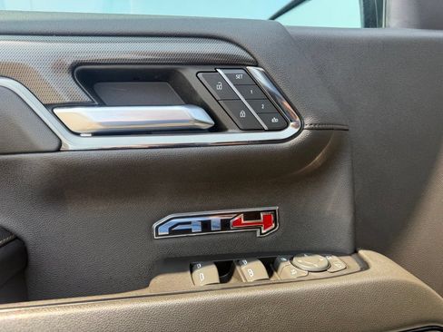 Used 2024 GMC Sierra 1500 AT4 w/ Technology Package AWD/4WD image 28