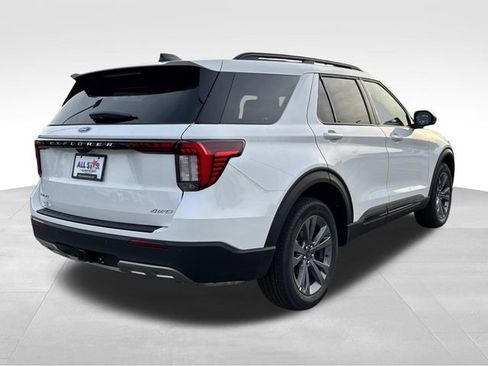 New 2026 Ford Explorer Active w/ Active Comfort Package image 8