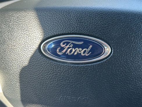 Used 2023 Ford Explorer XLT w/ Equipment Group 202A image 39