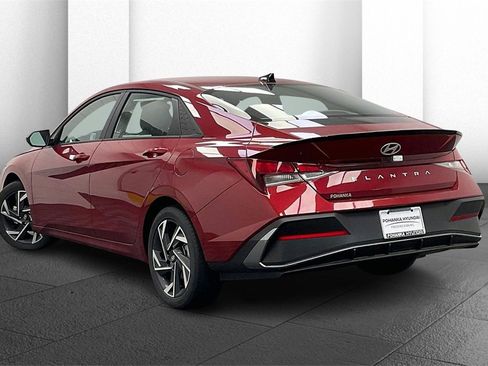 Certified 2025 Hyundai Elantra Sport image 8