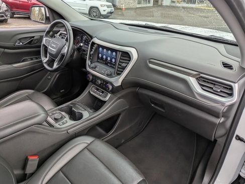 Used 2023 GMC Acadia SLT w/ Technology Package image 44