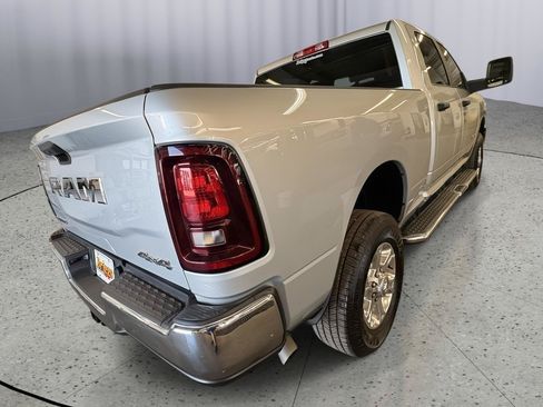 Used 2026 RAM 2500 Big Horn AWD/4WD image 5