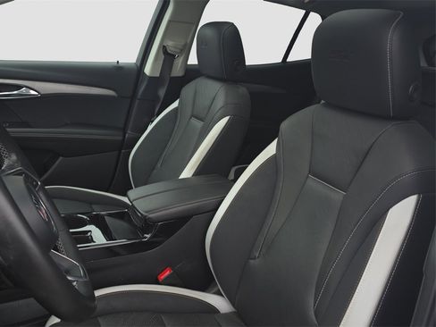 Used 2024 Buick Envision Sport Touring image 7