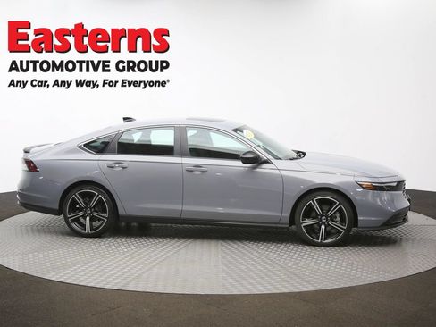 Used 2025 Honda Accord Sport image 43