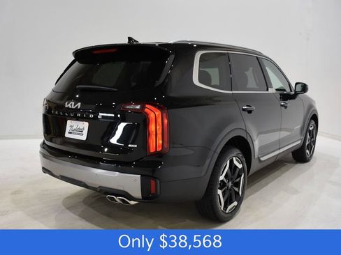 New 2025 Kia Telluride S image 4
