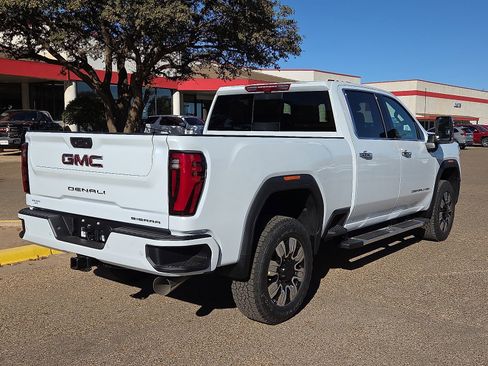 New 2026 GMC Sierra 2500 Denali w/ Denali Reserve Package image 4