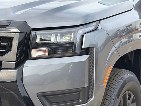 New 2026 Nissan Frontier SV w/ Tow Package image 4