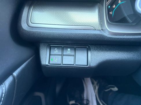 Used 2018 Honda Civic EX-L image 32