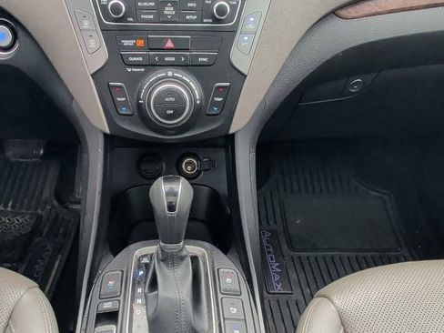 Used 2018 Hyundai Santa Fe Sport w/ 2.0T Ultimate Tech Package 05 FWD image 5