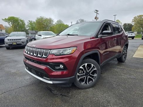 Used 2022 Jeep Compass Limited image 3