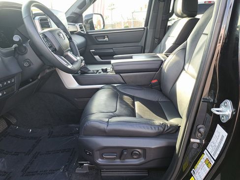 Certified 2025 Toyota Tundra Platinum image 27