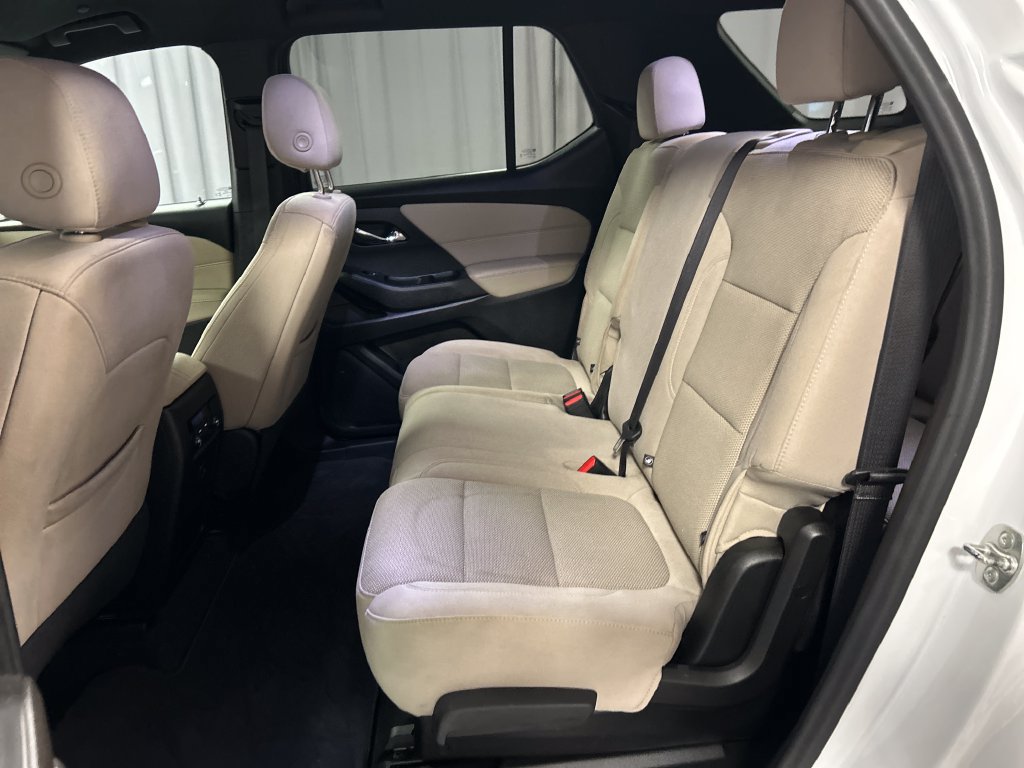 Used 2023 Chevrolet Traverse LS w/ Midnight/Sport Edition FWD image 23