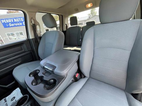 Used 2018 RAM 2500 Tradesman w/ Chrome Appearance Group image 26