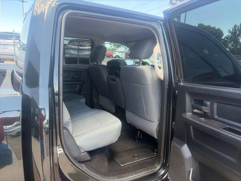Used 2017 RAM 2500 Tradesman w/ Chrome Appearance Group AWD/4WD image 16