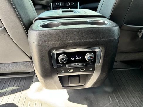 Used 2021 Chevrolet Tahoe Premier w/ Premium Package AWD/4WD image 31