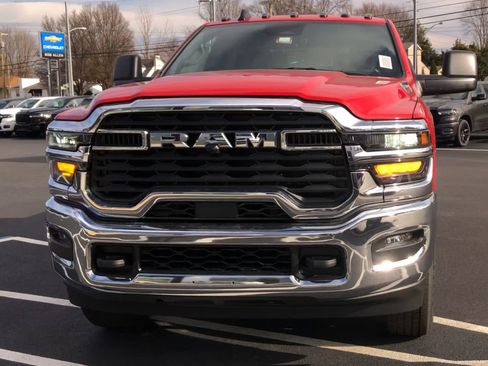 New 2026 RAM 2500 Tradesman w/ Chrome Appearance Group image 3