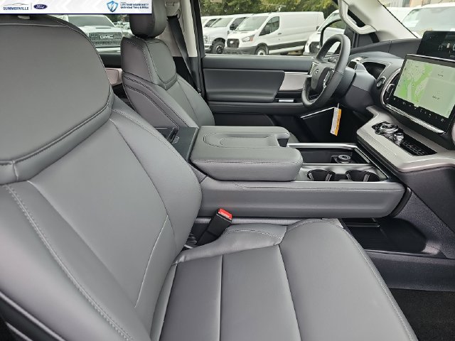 New 2027 Ford Expedition Max Active RWD image 11