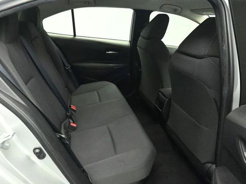 Used 2020 Toyota Corolla LE image 15