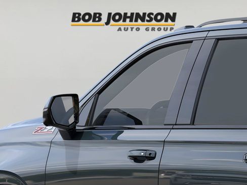 New 2026 Chevrolet Suburban Z71 w/ Comfort Package AWD/4WD image 12