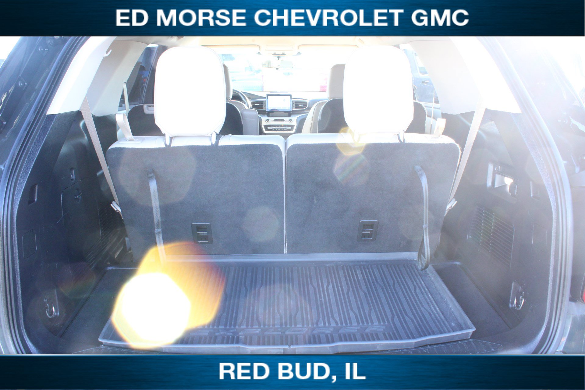 Used 2022 Ford Explorer XLT w/ Equipment Group 202A AWD/4WD image 17