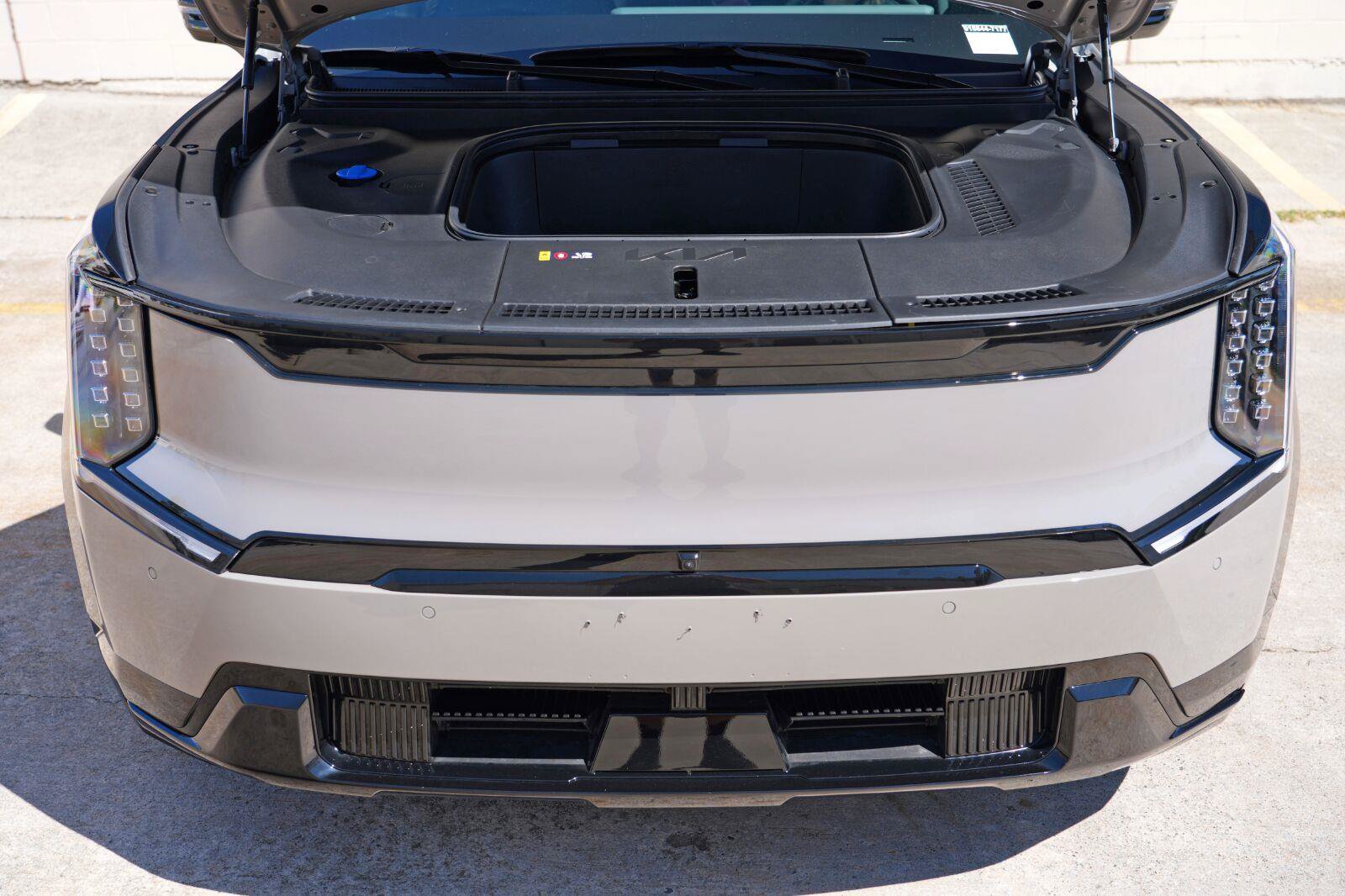 Used 2026 Kia EV9 Land w/ Nightfall Edition Package AWD/4WD image 8