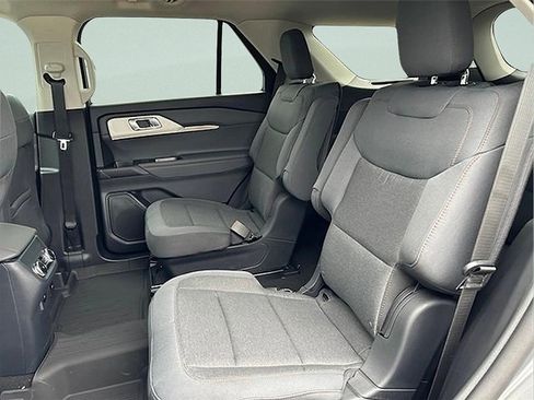 Used 2025 Ford Explorer Active image 14
